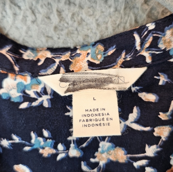 Caslon Women Blue Popover Top Sz L Floral Elastic Wrist Peasant 1/4 Button Front - Picture 5 of 11